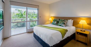 Coral Coast Apartments Palm Cove AVC