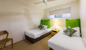 Coral Coast Apartments Palm Cove AVC