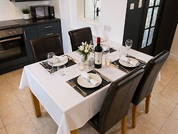 Falstaff Cottage
