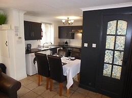 Falstaff Cottage