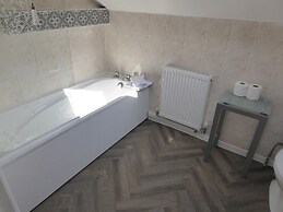Falstaff Cottage