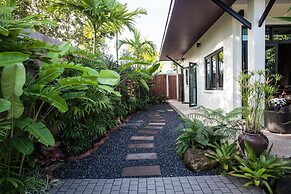 Baan Pinya Executive Bungalow