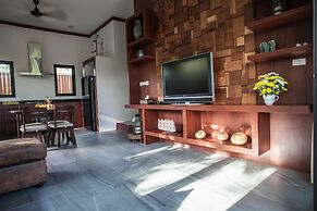 Baan Pinya Executive Bungalow