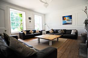 The Manor House Moreton