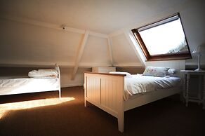 The Manor House Moreton