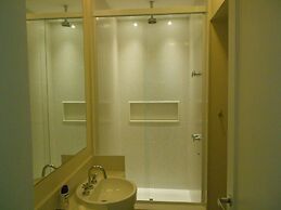 Gohouse - Atlantica 702 B
