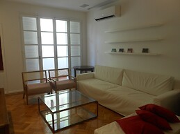 Gohouse - Atlantica 702 B