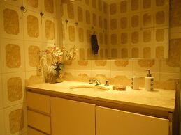 Gohouse - Anibal 604