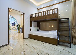 La Lumiere Harbor House