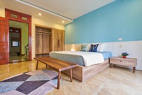 La Lumiere Harbor House