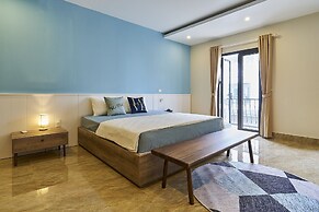 La Lumiere Harbor House