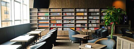 Bizcourt Cabin Susukino - Caters to Men