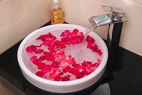 H Plus Hotel Yangon