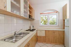 Apartments Plavac Mali