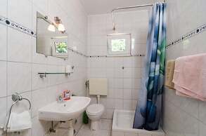 Apartments Plavac Mali