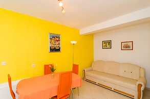 Apartments Plavac Mali