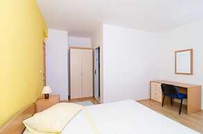 Apartments Plavac Mali