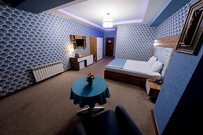 Royal Sapphire Hotel