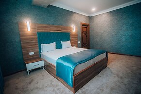 Royal Sapphire Hotel