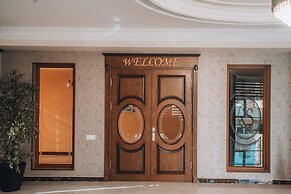 Royal Sapphire Hotel