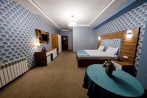 Royal Sapphire Hotel