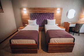 Royal Sapphire Hotel