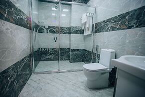 Royal Sapphire Hotel