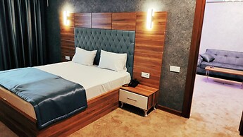 Royal Sapphire Hotel