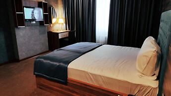 Royal Sapphire Hotel