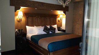 The Essentia Hotel - Sma