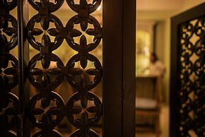 The Essentia Hotel - Sma