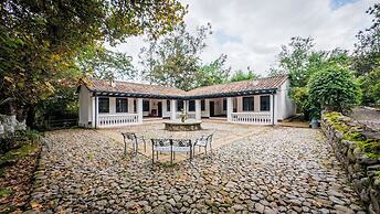 Hosteria Hacienda Pinsaqui