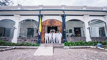 Hosteria Hacienda Pinsaqui