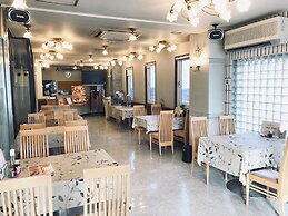 Hotel New White House