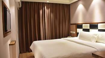 Hanting Express Yangshuo West Street