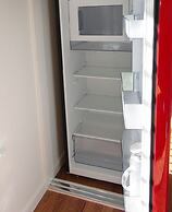 Beach bliss Queen bed BBQ Pool Netflix