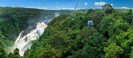 Beach bliss Queen bed BBQ Pool Netflix