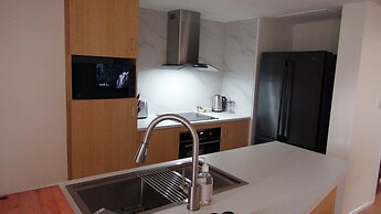 Beach bliss Queen bed BBQ Pool Netflix