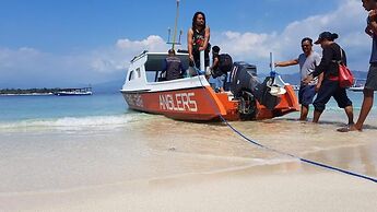 Sama - Sama Bungalow