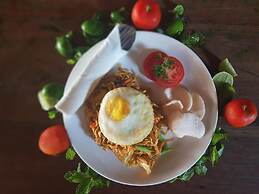 Sama - Sama Bungalow