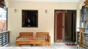 Sama - Sama Bungalow