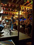 Sama - Sama Bungalow