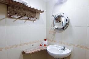 Sama - Sama Bungalow