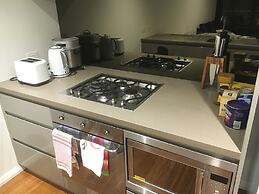 CBD Apartment in Perfect Location