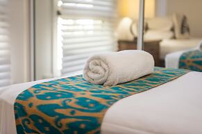 Ocean Views Galore - Airlie Beach