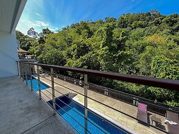 Grand Kamala Falls
