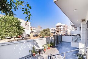 Royal Residence Golf View