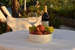 Verga Apartments & Suites