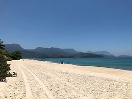 Maresias, Luxo e Estilo à Beira-mar