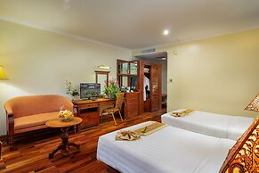 Dragon Royal Angkor Hotel